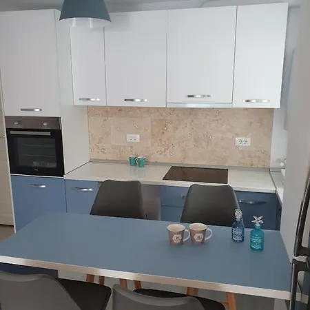 Alisa Apartment Wave 3 Năvodari