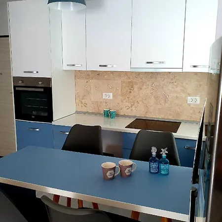 Alisa Apartment Wave 3 Appartement